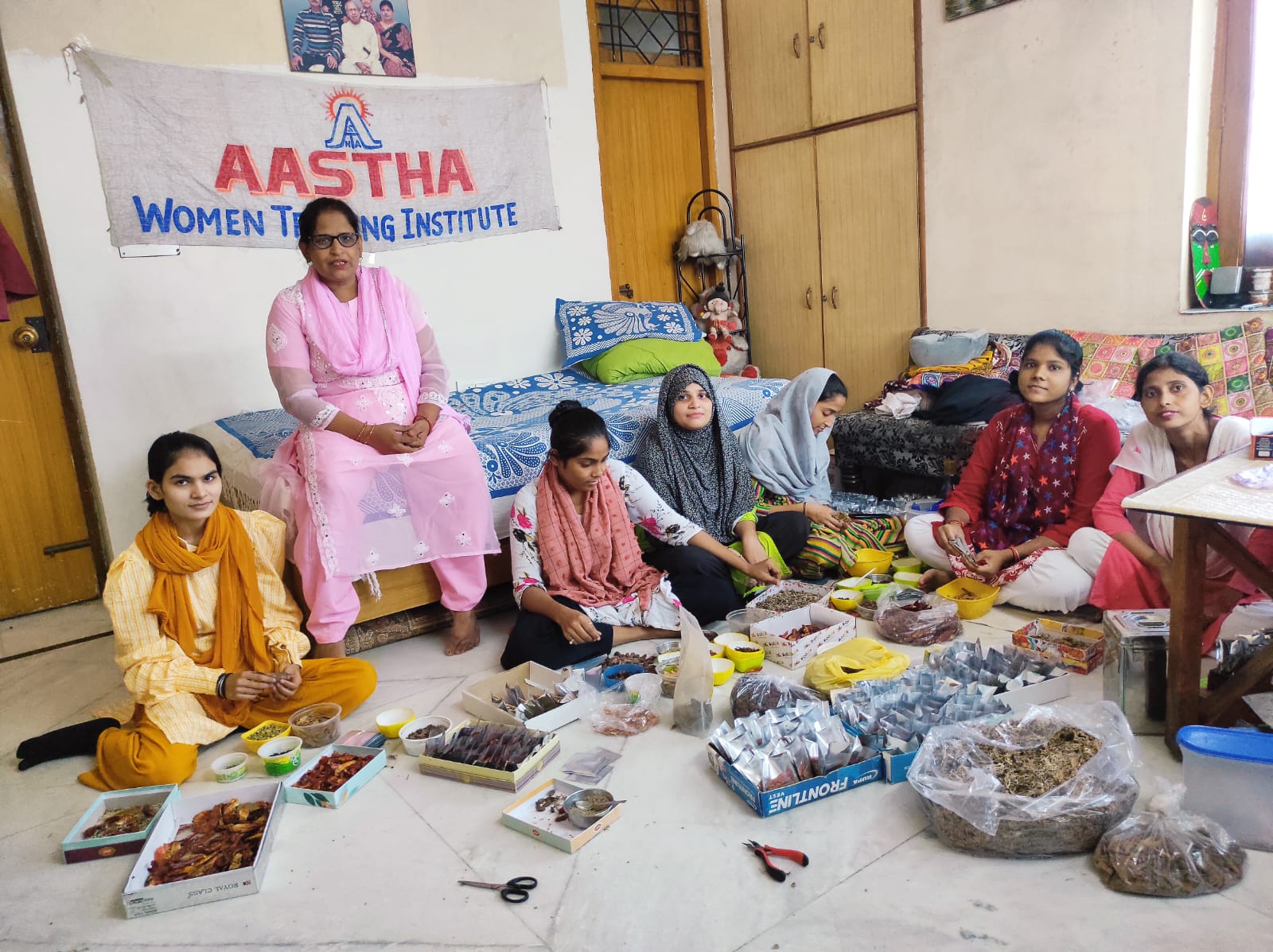 Empowering Girls: Spice Making Employment Initiative by Aastha Sanstha Prayagraj