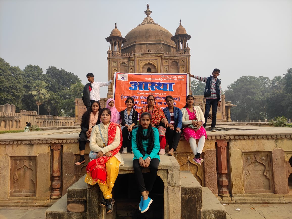 Personality Development Tour for Girls by Aastha Sanstha Prayagraj