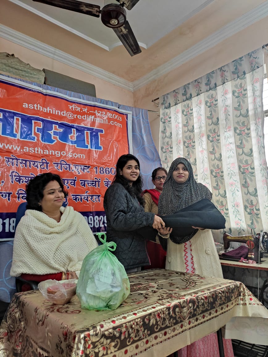 Winter Relief: Blanket Distribution by Aastha Sanstha Prayagraj