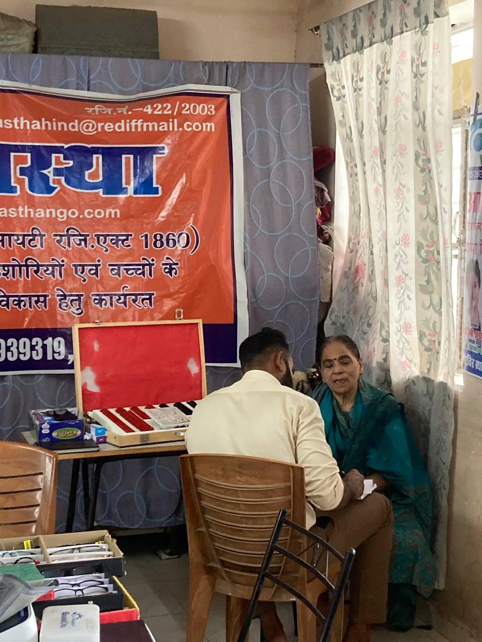 ASTHA NGO Hosts Successful Free Eye Camp in Prayagraj