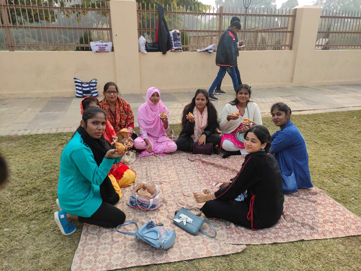 Picnic Organized by Astha NGO, Prayagraj